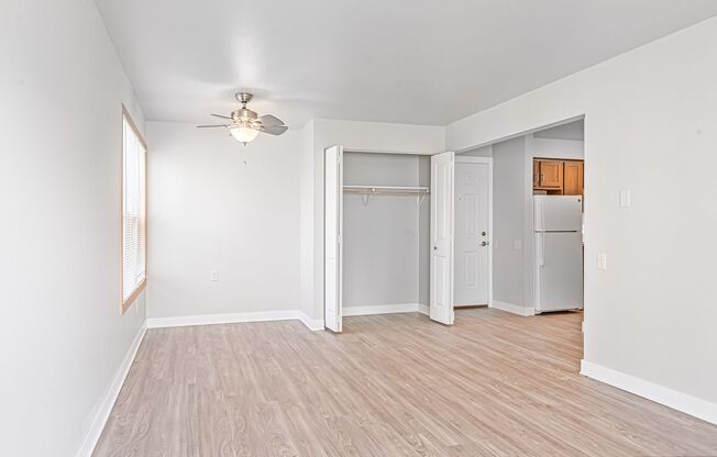 1 bed, 1 bath, 600 sqft, $699, Unit 205