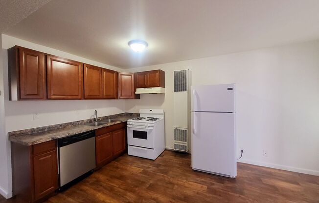 West Seventh Street Apartments
