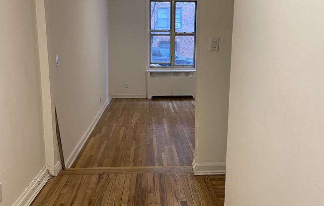 330 E 58 ST