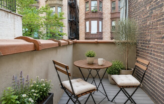 257 W 91 ST