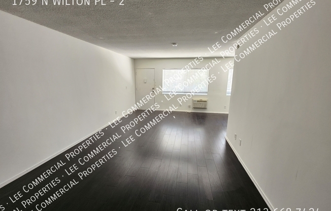 1759 N WILTON PL
