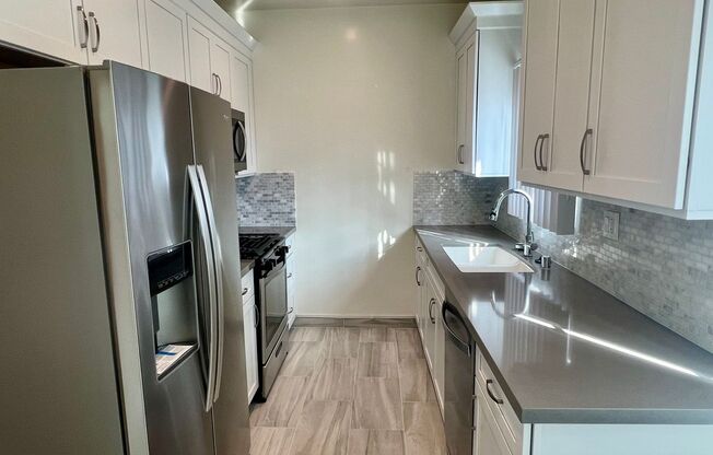 Studio, 1 bath, 533 sqft, $2,195, Unit 20