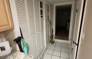 1 bed, 1 bath, 975 sqft, $2,300, Unit 1