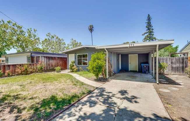 Charming updated 3 bedroom, 1 bathroom home in Menlo Park