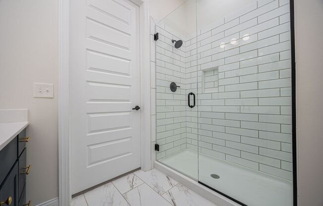 2 beds, 2 baths, 1,017 sqft, $1,880, Unit 526