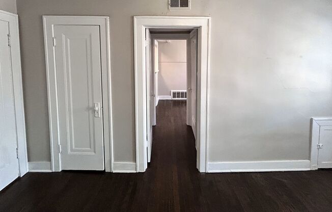 1 bed, 1 bath, $750, Unit 530 - #11