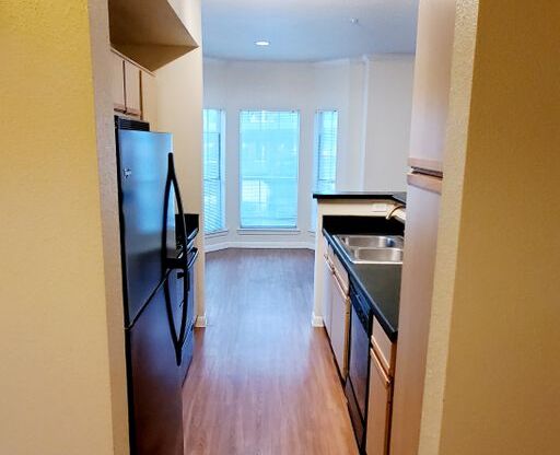 2 beds, 2 baths, 1,002 sqft, $1,825, Unit 708-u