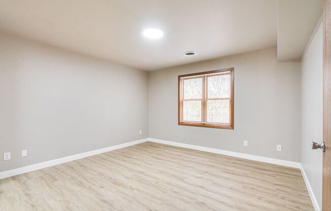 2 beds, 2 baths, 1,050 sqft, $1,599, Unit FR3125