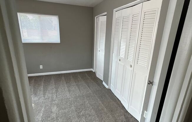2 beds, 1 bath, 750 sqft, $1,095, Unit B10 1007 07