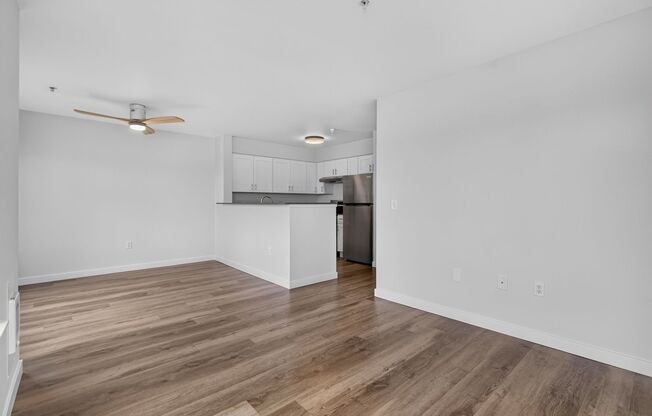 2 beds, 2 baths, 1,005 sqft, $2,995, Unit 602
