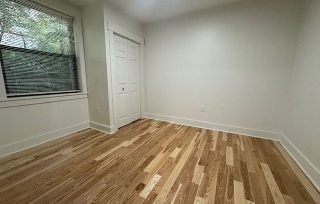 2 beds, 1 bath, 750 sqft, $2,099, Unit 5635 Hobart St. #22