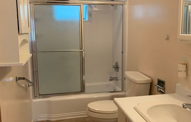 3 beds, 1 bath, $1,800