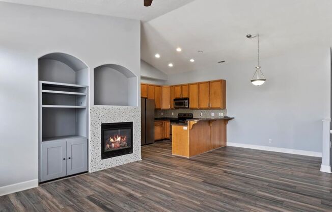 239 N BIRMINGHAM LN