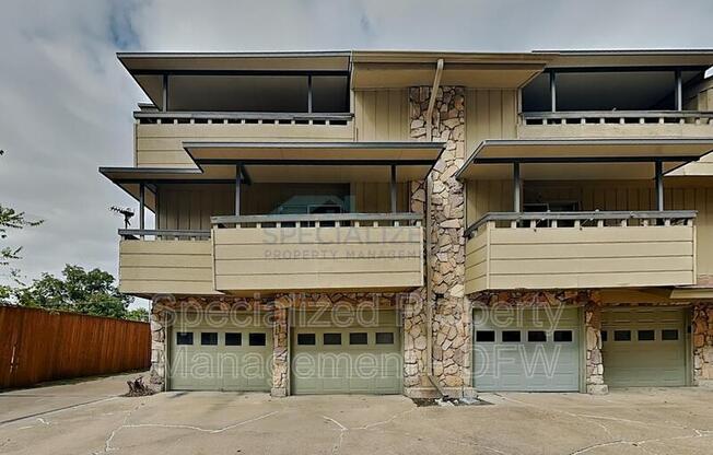 2933 SHELBY AVE
