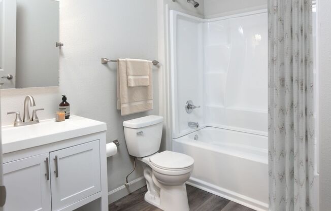 Studio, 1 bath, 500 sqft, $1,120, Unit 5210