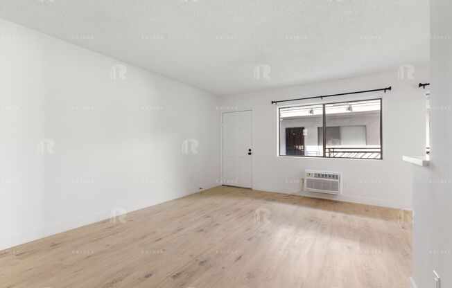 (Arely:B) 7259 Willoughby Avenue