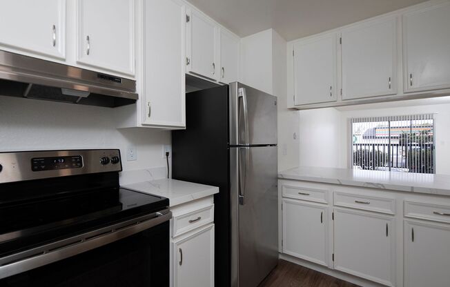 2 beds, 2 baths, 900 sqft, $2,995, Unit 03