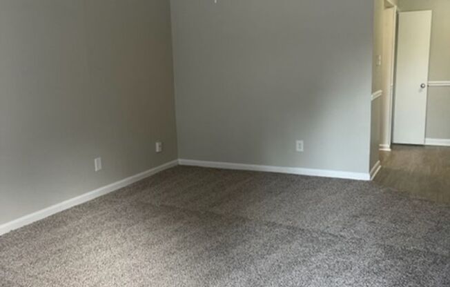 2 beds, 1.5 baths, 910 sqft, $1,299, Unit 2-212