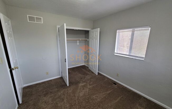 3 beds, 1 bath, 1,664 sqft, $1,350, Unit 1412 Broadway St