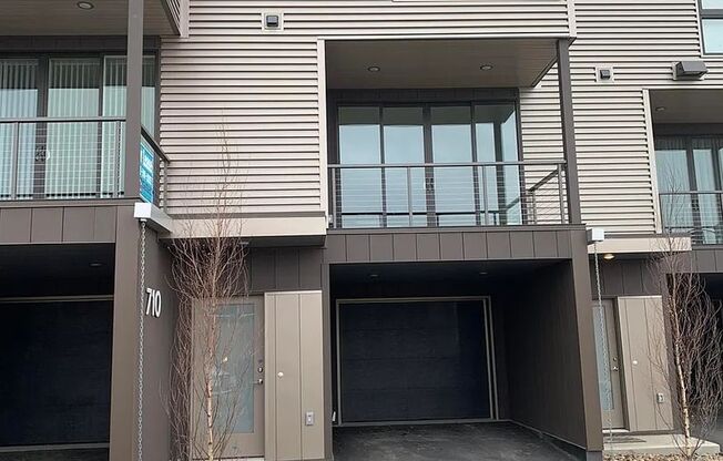 High end Condo located at Top o the Rail Downtown Edge at The Rail
