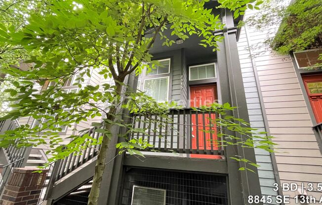 1/2 off First Months Rent - Beautiful 3 BD I 3.5 BA Townhome w/ Double Primary Suites - Sellwood