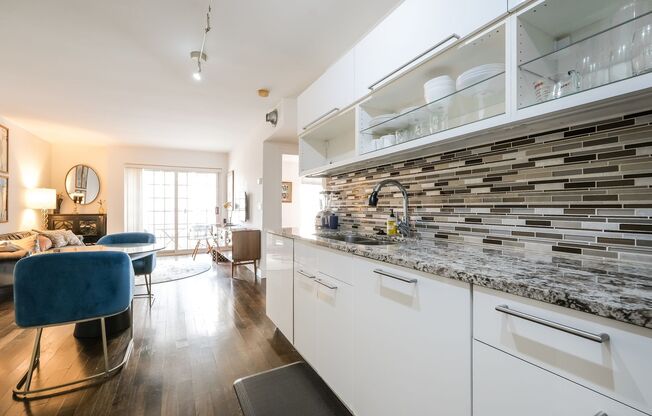 1 bed, 1 bath, $2,100, Unit Unit #1109