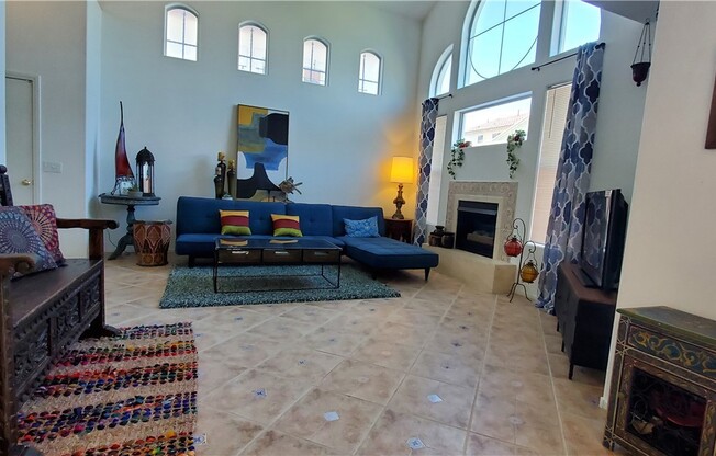 8722 VILLA JEREMIAH LN