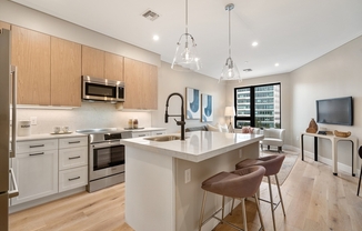 1 bed, 1 bath, 597 sqft, $2,650, Unit 416
