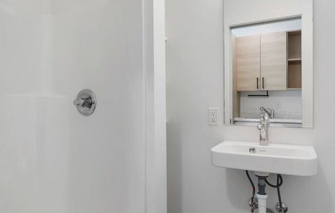 Studio, 1 bath, 174 sqft, $875, Unit 216