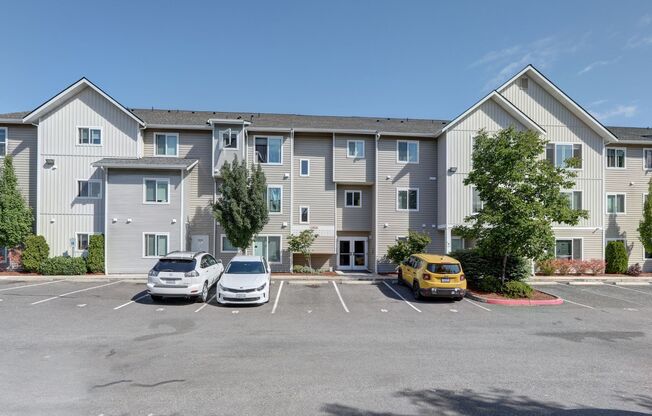 DubSea Apartments | Modern Apartment Homes w/ In-Unit Laundry
