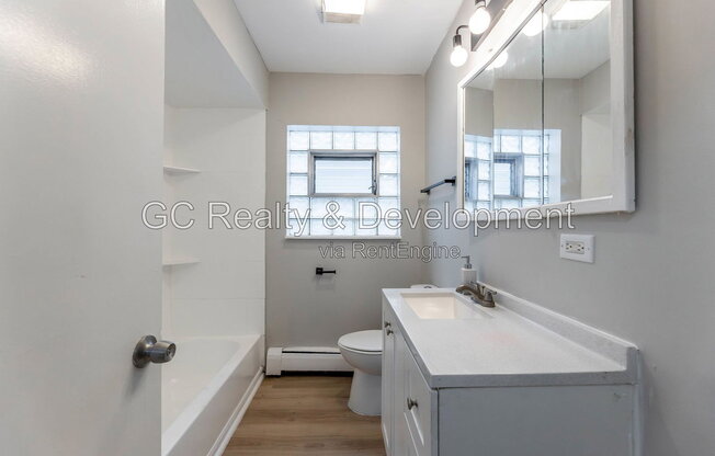 3 beds, 1 bath, 1,055 sqft, $1,695, Unit 2