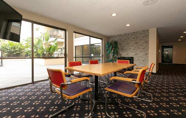 Apartment Building in Los Angeles Conference Room