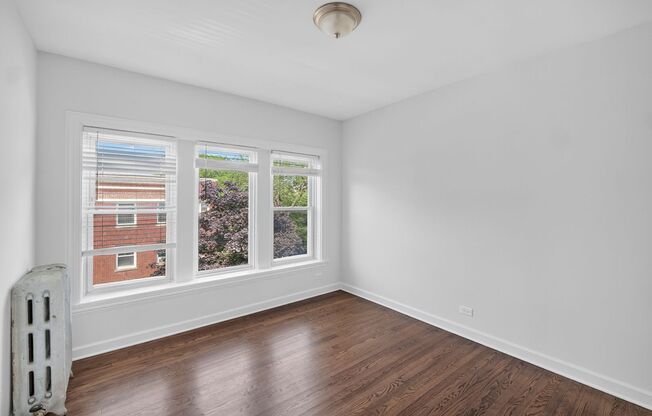 3 beds, 2 baths, 1,250 sqft, $2,600, Unit 6585-3