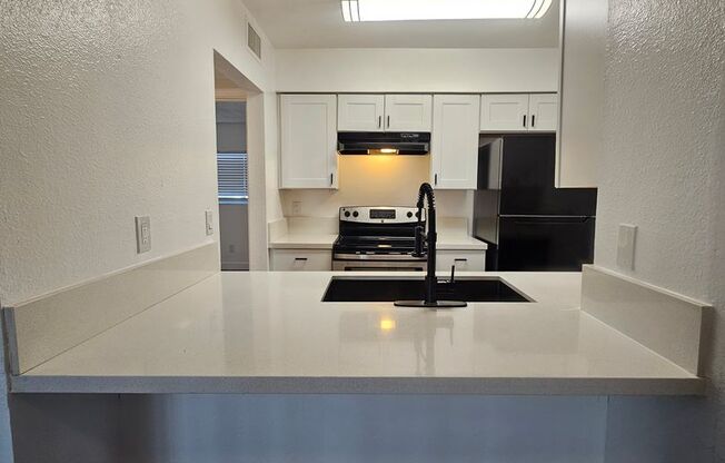 1 bed, 1 bath, 580 sqft, $1,150, Unit 223