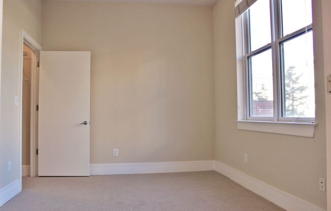 1 bed, 1 bath, 520 sqft, $2,675, Unit 212