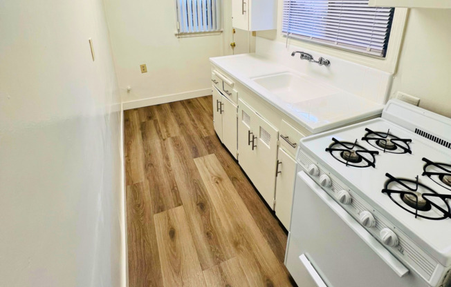 783-789 Freeman Ave Long Beach, CA 90804