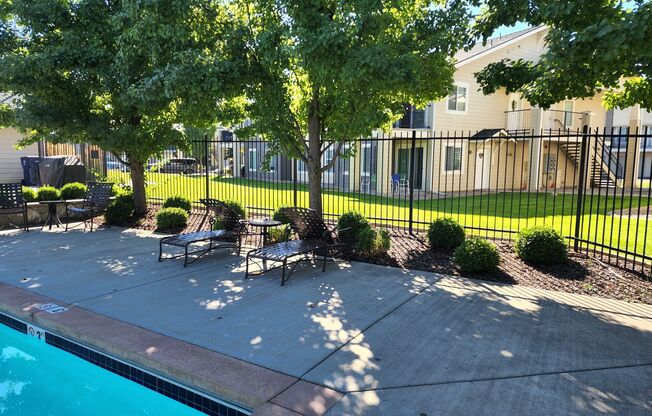 3 beds, 2 baths, 1,187 sqft, $1,725, Unit 9337