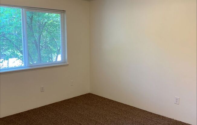 2 beds, 2 baths, 1,000 sqft, $1,450, Unit 40
