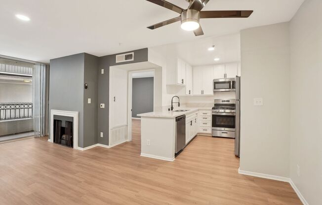 1 bed, 1 bath, 700 sqft, $1,748, Unit 214