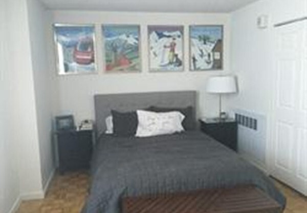 1 bed, 1 bath, 735 sqft, $3,000, Unit 517