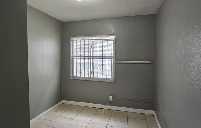 2 beds, 1 bath, $1,500