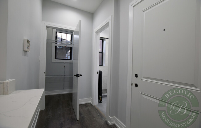 Studio, 1 bath, 400 sqft, $1,650, Unit 6111-1st Floor