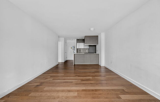 1 bed, 1 bath, 682 sqft, $5,700, Unit 22F