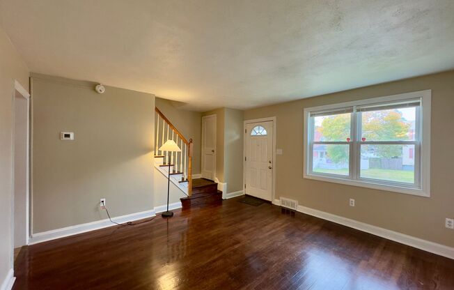 Charming 3 Bedroom/1.5 Bathroom in Parkville, MD!