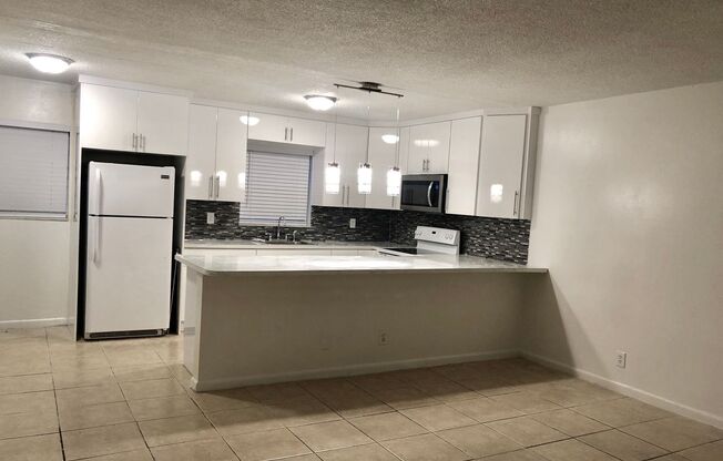 1 bed, 1 bath, $1,900, Unit 2521-03