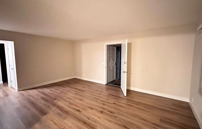 2 beds, 1 bath, $2,750, Unit Unit B