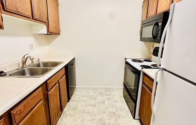 37 S. Williams Street (Exeter)