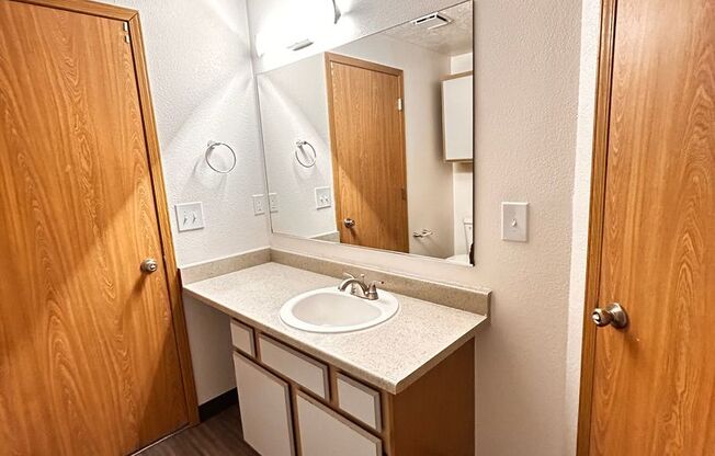 1 bed, 1 bath, 660 sqft, $1,250, Unit W - 043