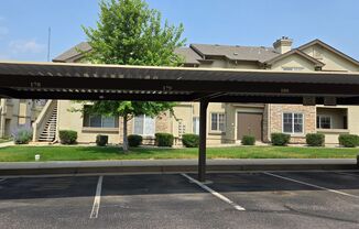 2 beds, 2 baths, $1,575, Unit # 101