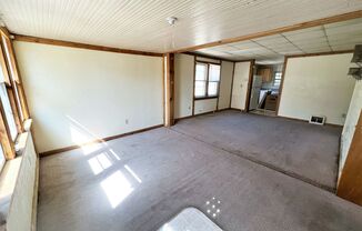 2 beds, 1 bath, $925